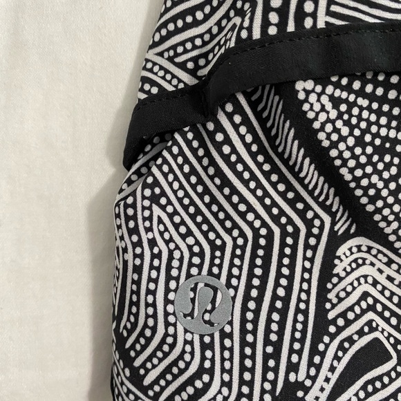 Lululemon shorts - Picture 3 of 3